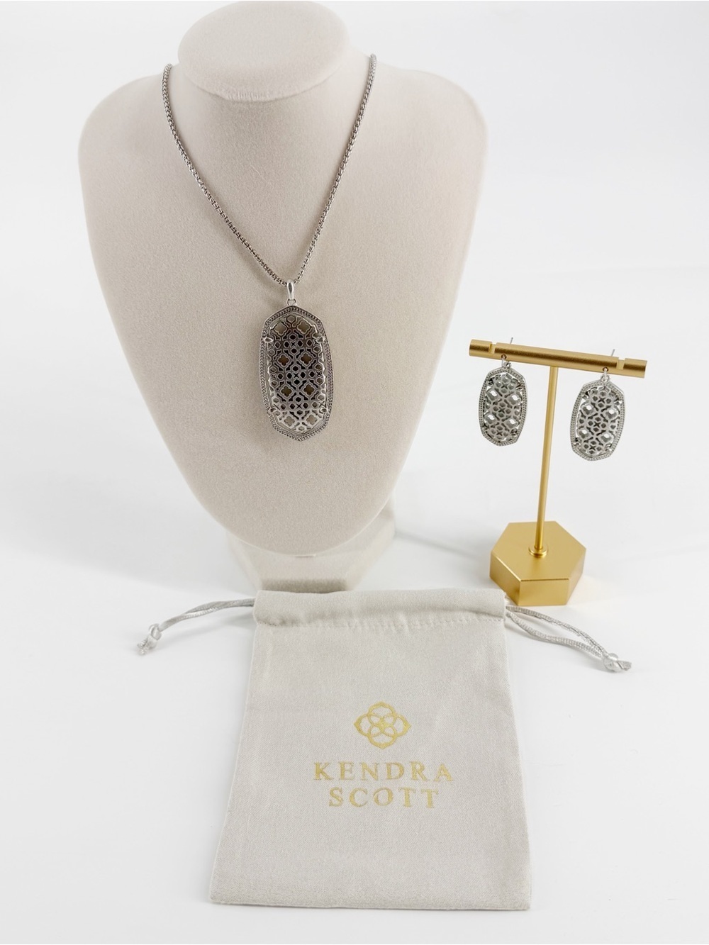 Kendra Scott Rae Long Filigree Pendant & Elle Earrings in Silver Set